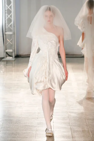 Look 27